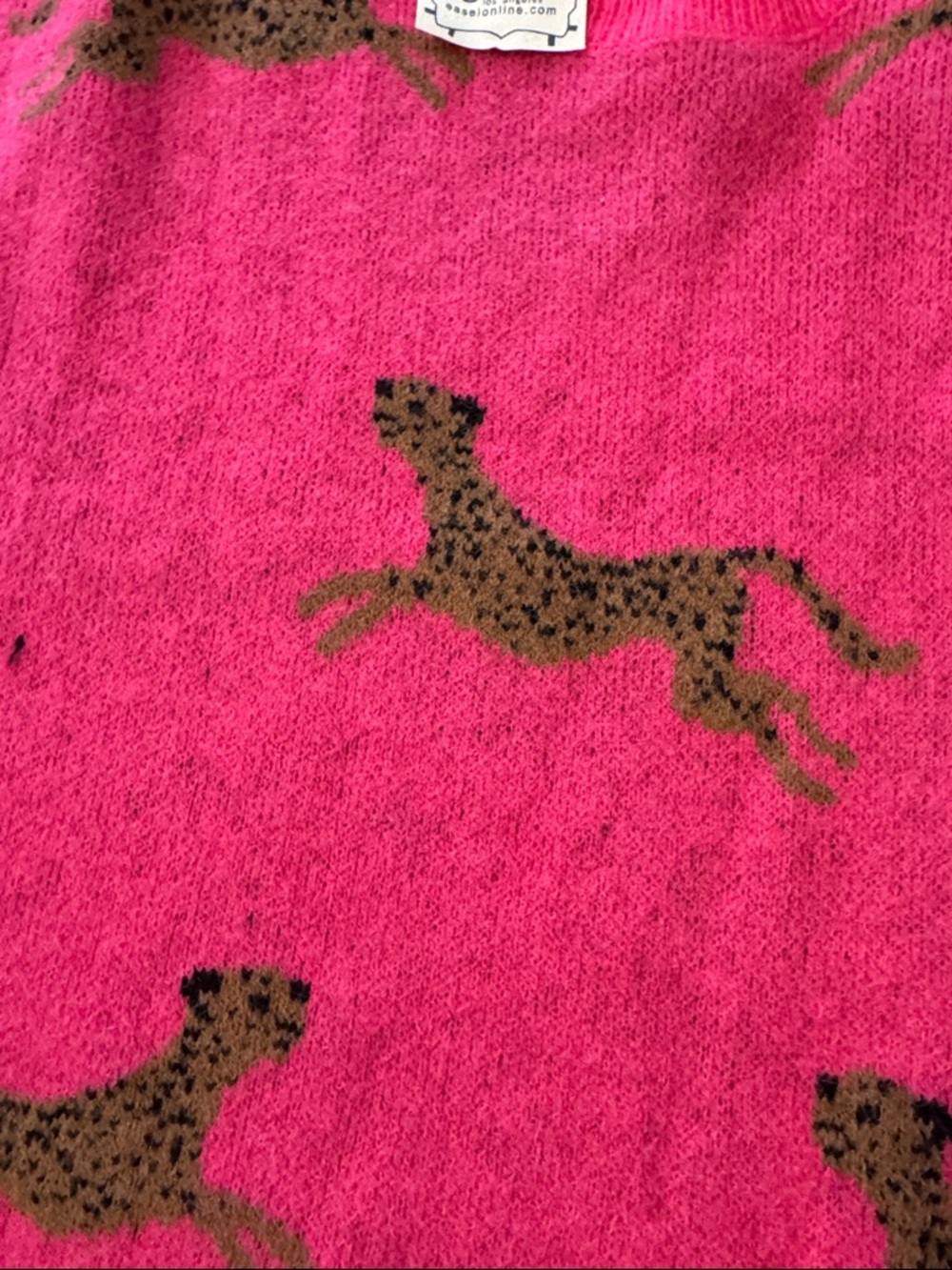 NWT! Easel Gorgeous Pink Sweater with Running Cheetah Motif Plus 1X, 3X - Picture 3 of 12
